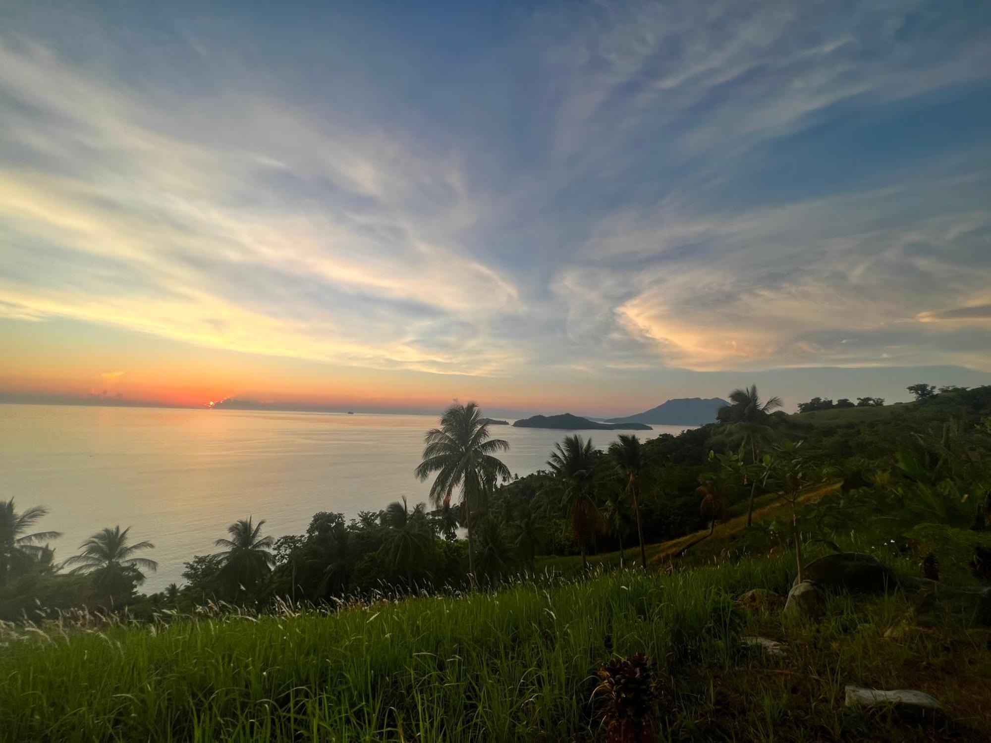 Peak View Resort San Vicente  Exterior photo